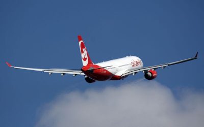 Air Berlin A320 Steigflug