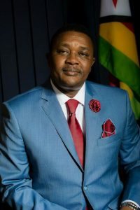 Mzembi befindet sich in Simbabwe auf der Flucht