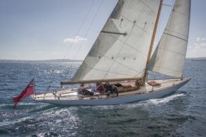 Segeln in der Bucht von St. Mawes in Cornwall